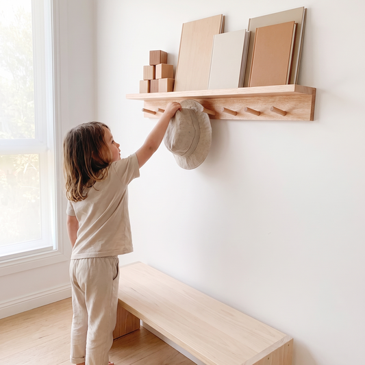 Wall Peg Rail with Shelf and 8 Wooden Hooks – Tasmanian Oak, 80 cm